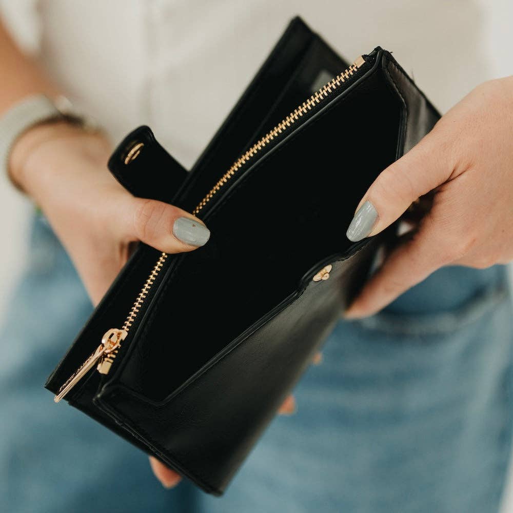 Essentials Carryall Wallet