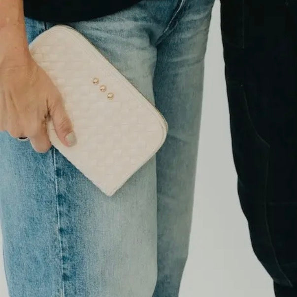 Lenni Large Zip Woven Wallet