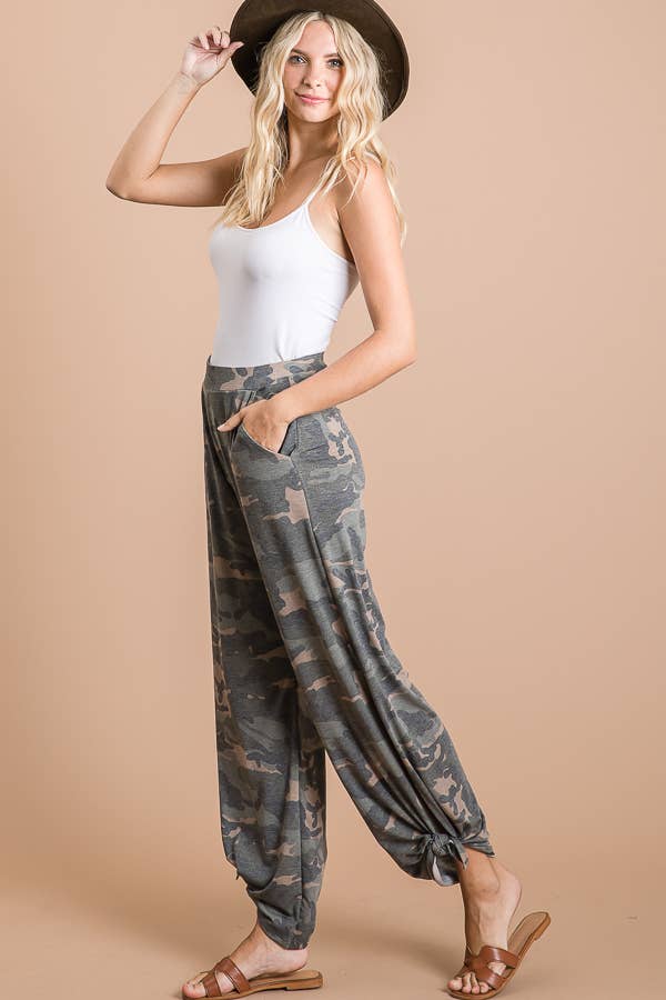 Sleeky Business Side Slit Ankle Tie Pants