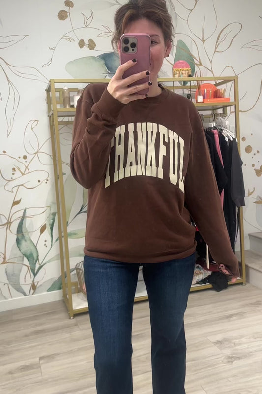 Thankful Graphic Sweatshirt | Chestnut Brown Crewneck
